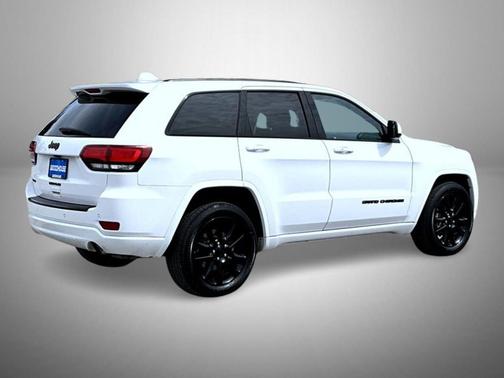 Bright White Clearcoat 2018 Jeep Grand Cherokee Altitude