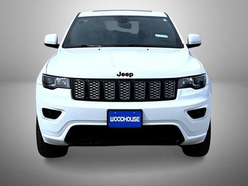 Bright White Clearcoat 2018 Jeep Grand Cherokee Altitude