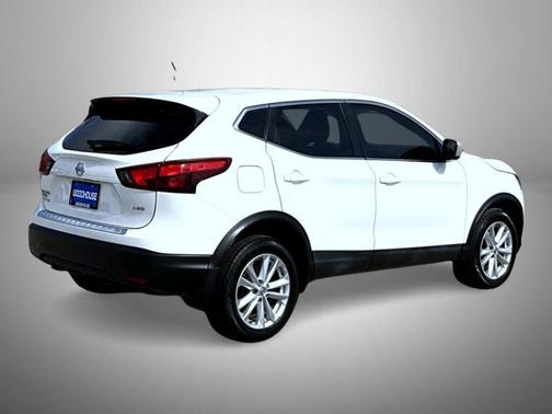 2017 Nissan Rogue Sport S