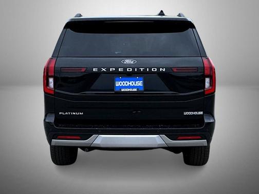 Agate Black Metallic 2026 Ford Expedition Platinum