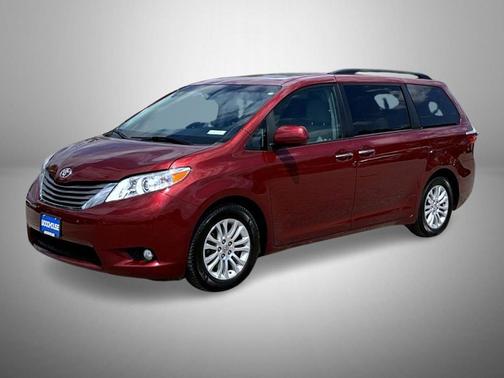 Salsa Red Pearl 2015 Toyota Sienna XLE Premium