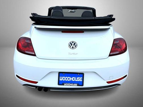 2018 Volkswagen Beetle 2.0T Coast