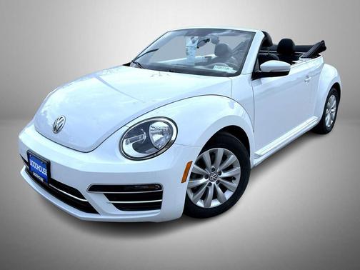 2018 Volkswagen Beetle 2.0T Coast