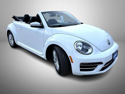 2018 Volkswagen Beetle 2.0T Coast