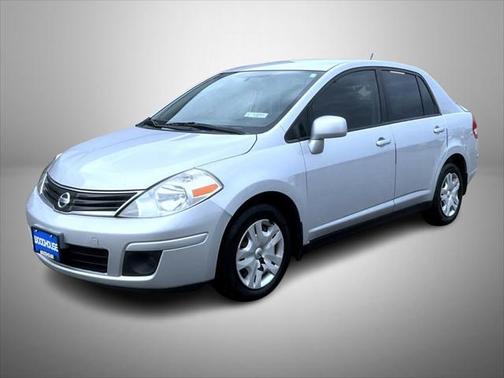 2011 Nissan Versa 1.8 S