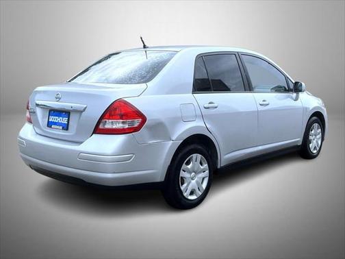 2011 Nissan Versa 1.8 S