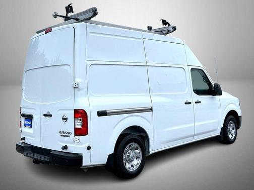 2021 Nissan NV Cargo NV2500 HD SV V6