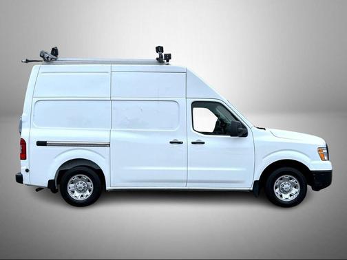 2021 Nissan NV Cargo NV2500 HD SV V6