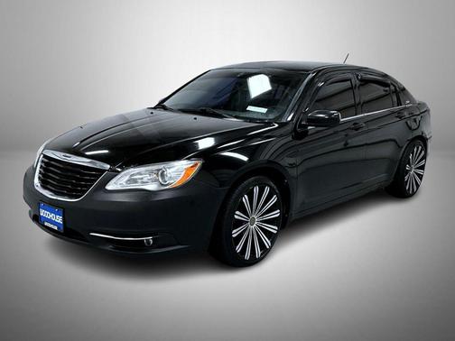 2013 Chrysler 200 Touring