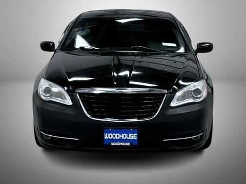 2013 Chrysler 200 Touring