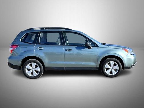 2016 Subaru Forester 2.5i