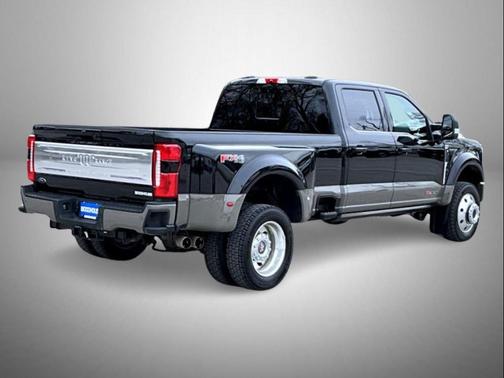 Agate Black Metallic 2026 Ford F-450 King Ranch