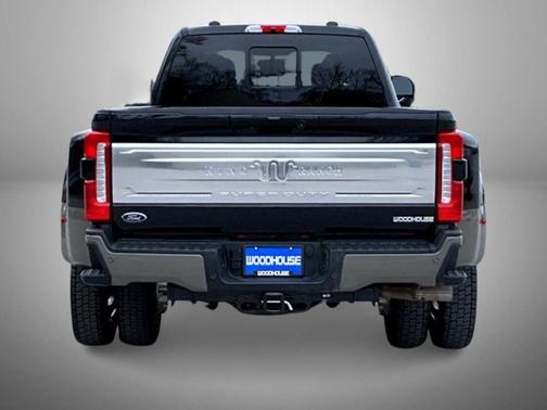 Agate Black Metallic 2026 Ford F-450 King Ranch