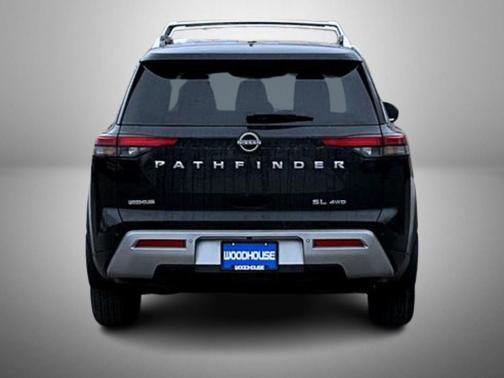 2024 Nissan Pathfinder SL 4WD