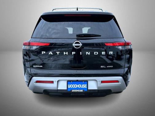 2024 Nissan Pathfinder SL 4WD