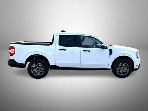 Oxford White 2026 Ford Maverick XLT