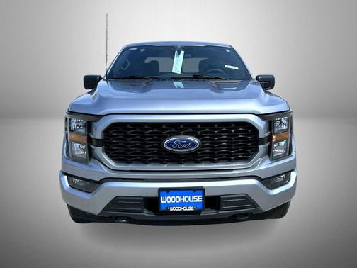 Iconic Silver Metallic 2023 Ford F-150 XL