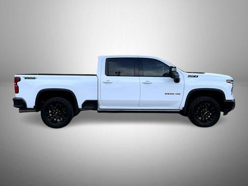 Summit White 2025 Chevrolet Silverado 2500 LTZ