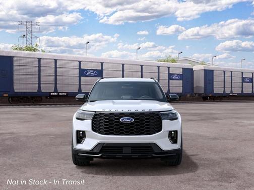 Star White Metallic Tri-Coat 2027 Ford Explorer ST-Line