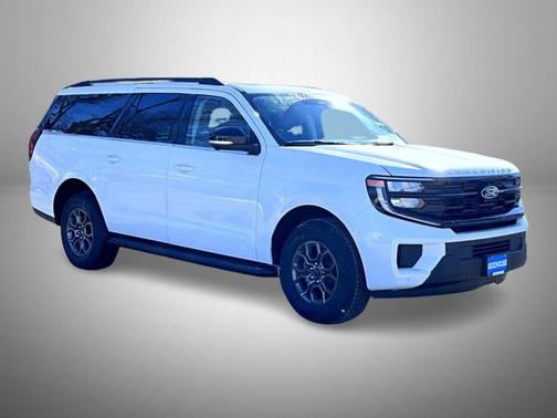 Star White Metallic Tri-Coat 2026 Ford Expedition Max Active 4x4