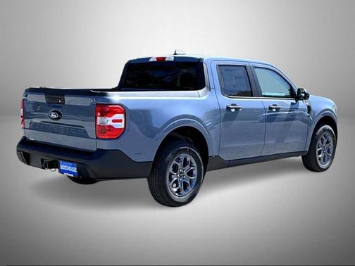 Azure Gray Metallic Tri-Coat 2026 Ford Maverick XLT