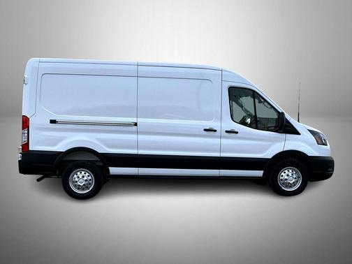 Oxford White 2026 Ford Transit-250 Base