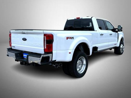 2026 Ford F-450 Lariat