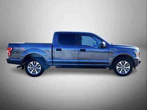 Magnetic Metallic 2018 Ford F-150 XL