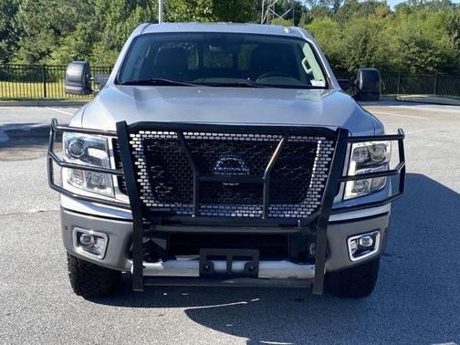 2019 Nissan Titan PRO-4X