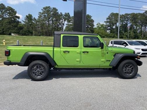 2025 Jeep Gladiator Sport