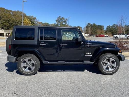 2017 Jeep Wrangler Unlimited Sahara 4x4