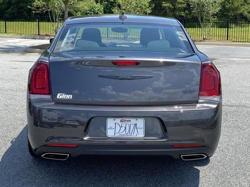2023 Chrysler 300 Touring