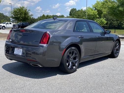 2023 Chrysler 300 Touring