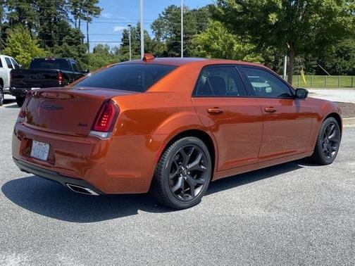 2021 Chrysler 300 Touring