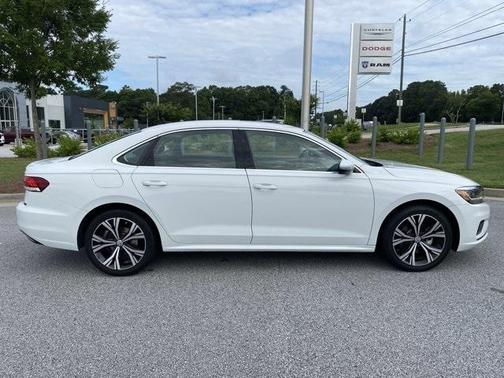 2021 Volkswagen Passat 2.0T SE