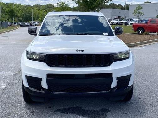 2023 Jeep Grand Cherokee L Laredo