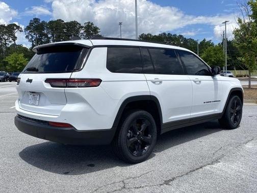 2023 Jeep Grand Cherokee L Laredo