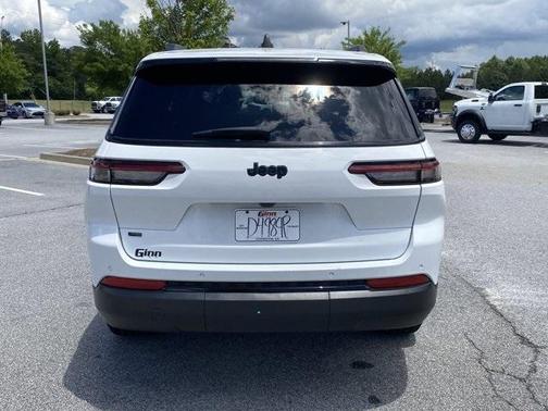 2023 Jeep Grand Cherokee L Laredo