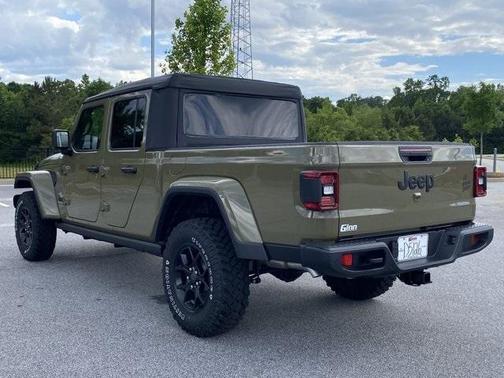 2025 Jeep Gladiator Sport