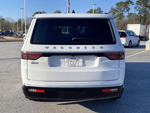 2025 Jeep Wagoneer Base