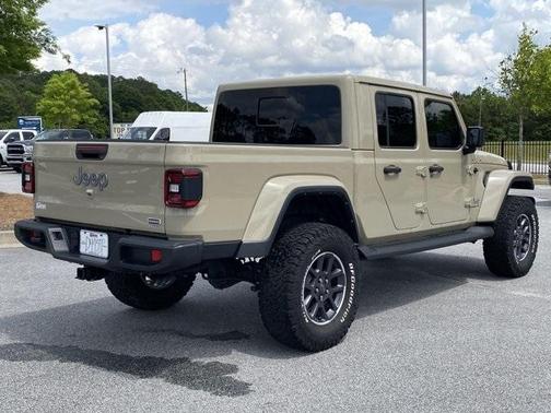2022 Jeep Gladiator Overland