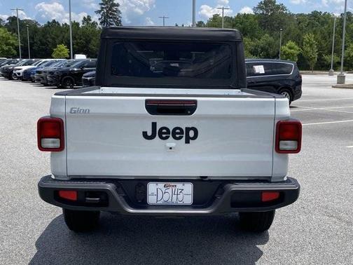 2025 Jeep Gladiator Sport
