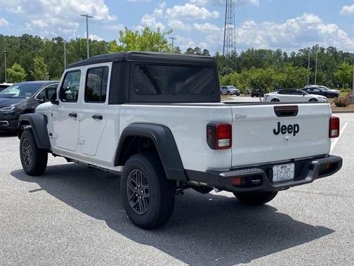 2025 Jeep Gladiator Sport