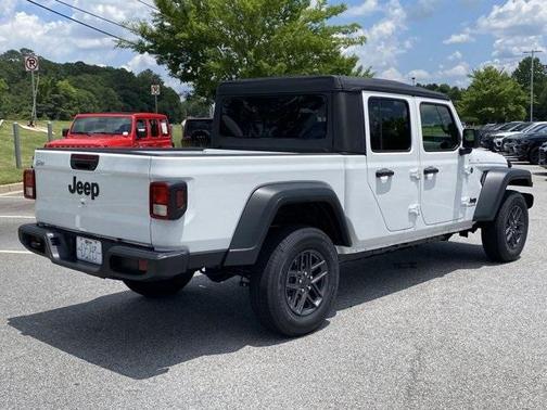 2025 Jeep Gladiator Sport