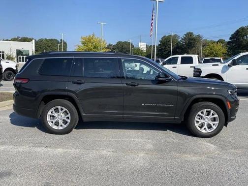 2023 Jeep Grand Cherokee L Limited 4x2