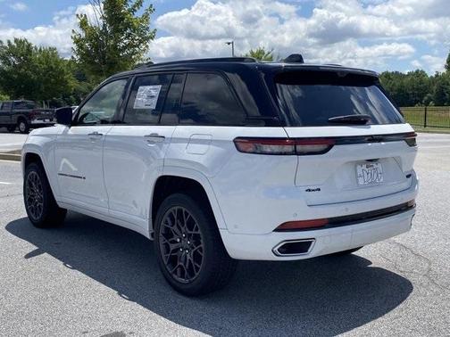 2025 Jeep Grand Cherokee Summit