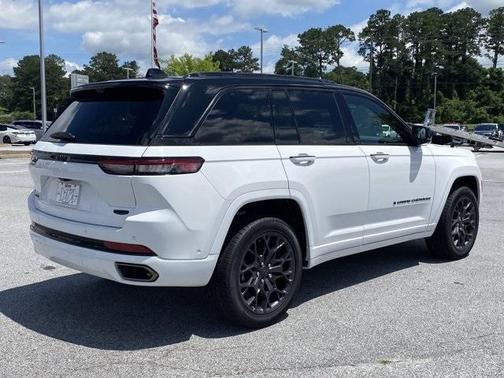 2025 Jeep Grand Cherokee Summit