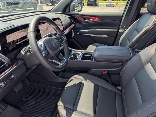 White 2026 Chevrolet Traverse Z71
