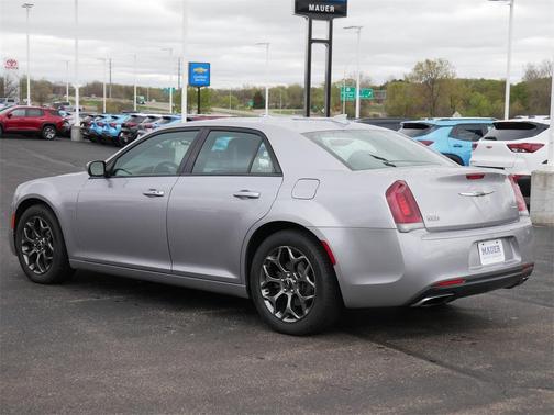 2017 Chrysler 300 S