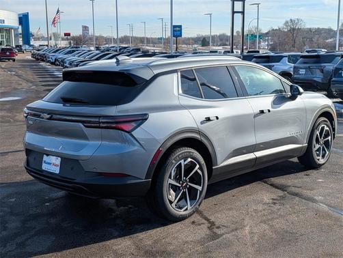 2026 Chevrolet Equinox EV LT 2